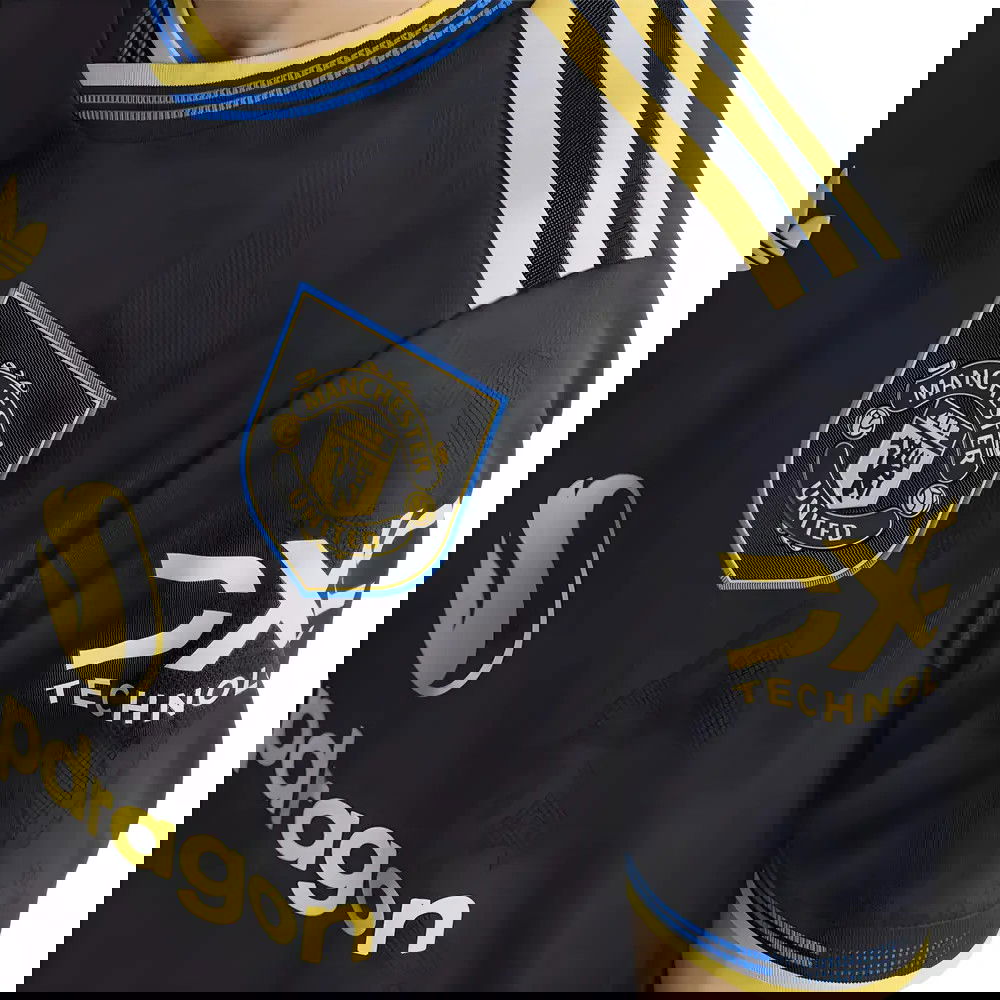 Manchester United 25/26 Third Jersey - Image 4